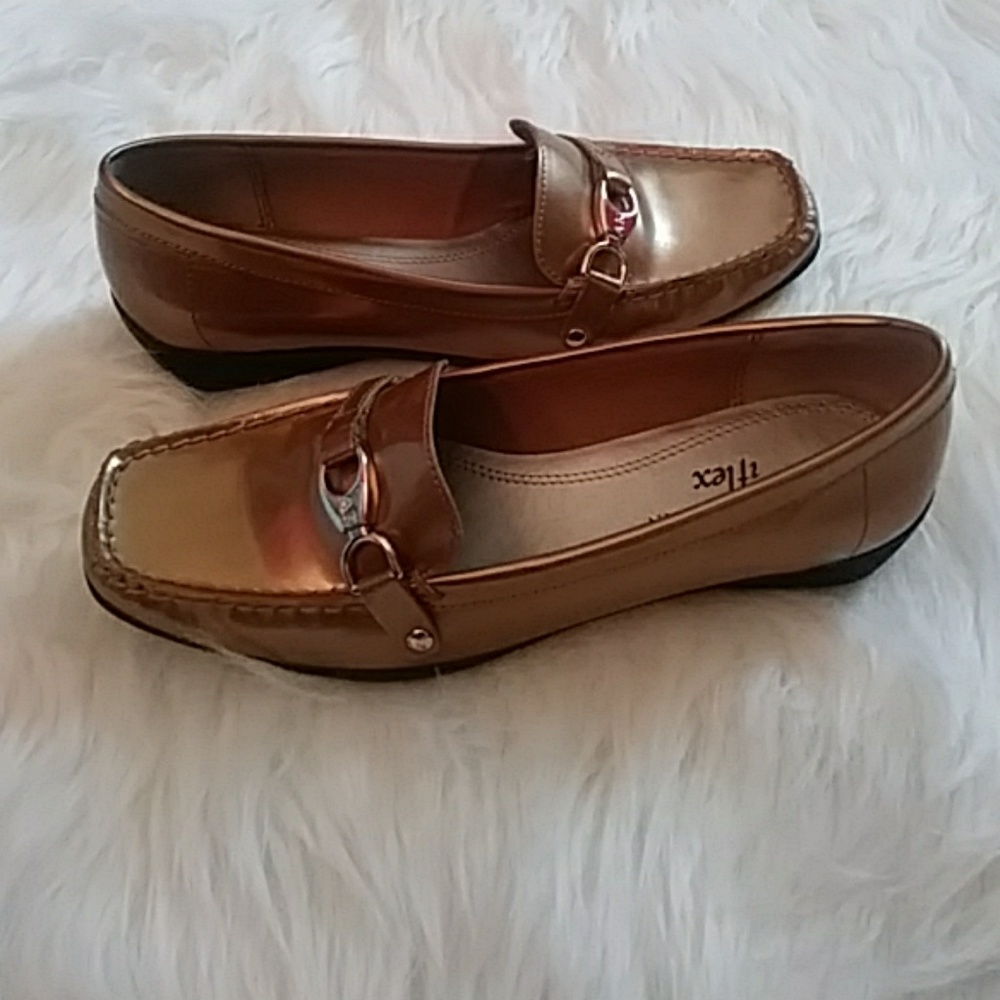 Anne Klein iflex Gold Loafers